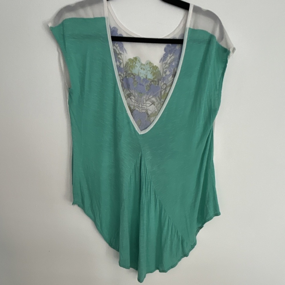 Spoiled Women's Green Floral Sheer Chiffon Layered V-Neck Cap Sleeve Top L - Picture 3 of 6